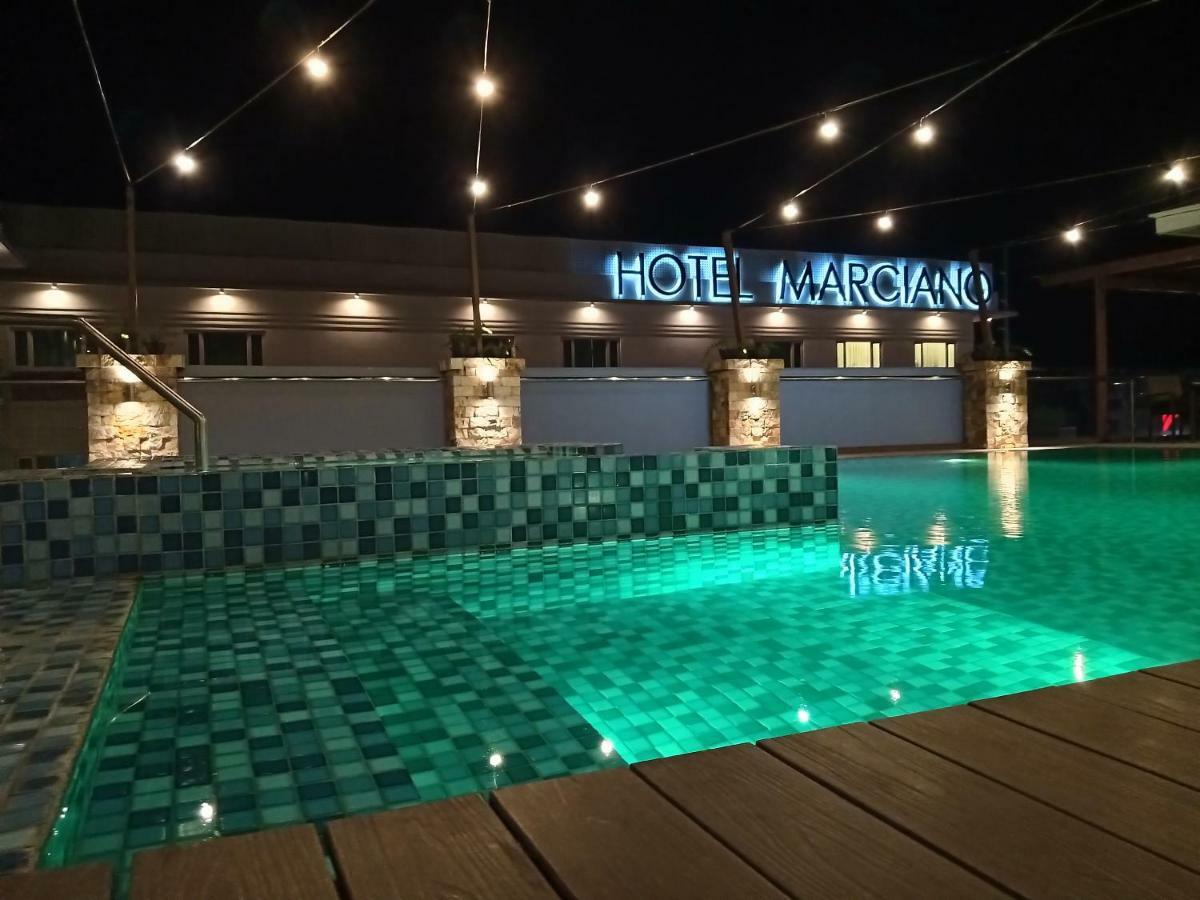 קלמבה Hotel Marciano מראה חיצוני תמונה